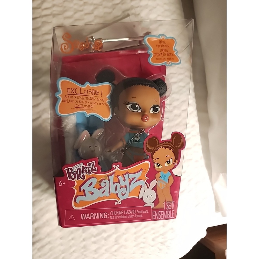 Bratz Babyz Sasha Collectible Fashion Doll with Real Fashions and Pet New In Box